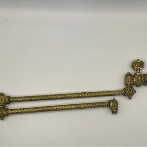 Antique Brass Wall Decor Rod